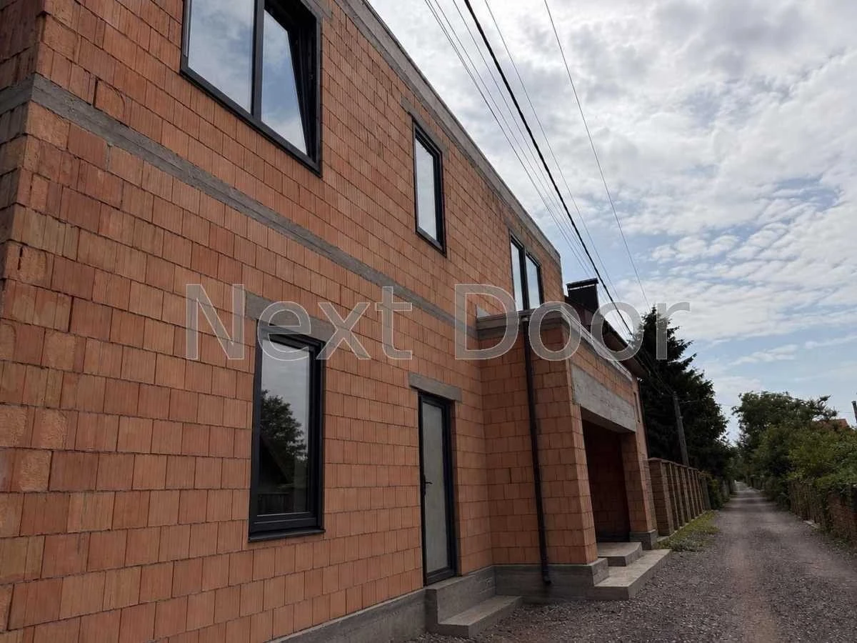 Продажа дома 288.3 м², Богатырская ул.