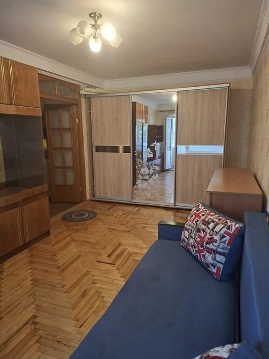 For sale 2 rooms on Yuvileyny Avenue, Khortytskyi district