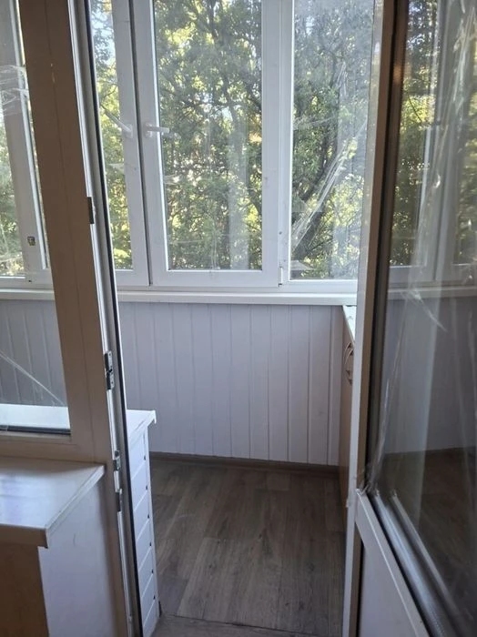 For sale 2 rooms on Yuvileyny Avenue, Khortytskyi district