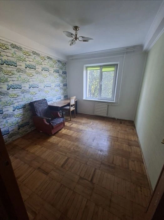 For sale 2 rooms on Yuvileyny Avenue, Khortytskyi district