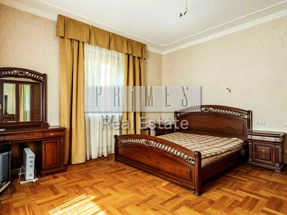 Будинок. Київ, 7-ма лінія вул.