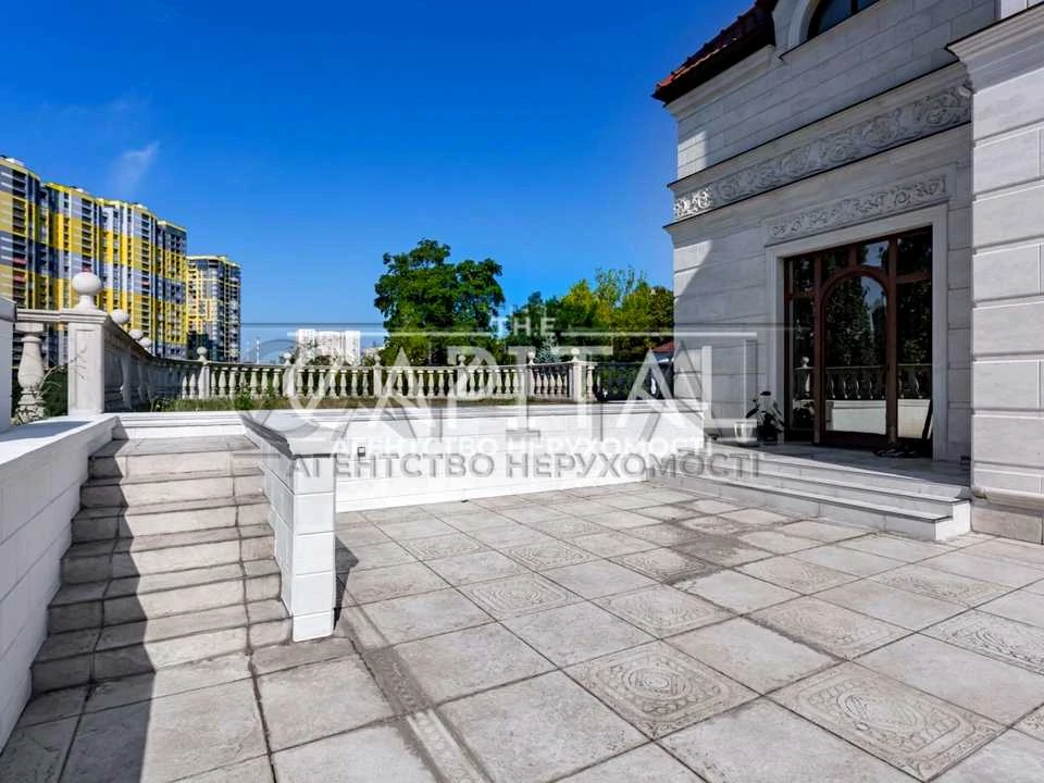 Будинок. Київ, Радченка Петра