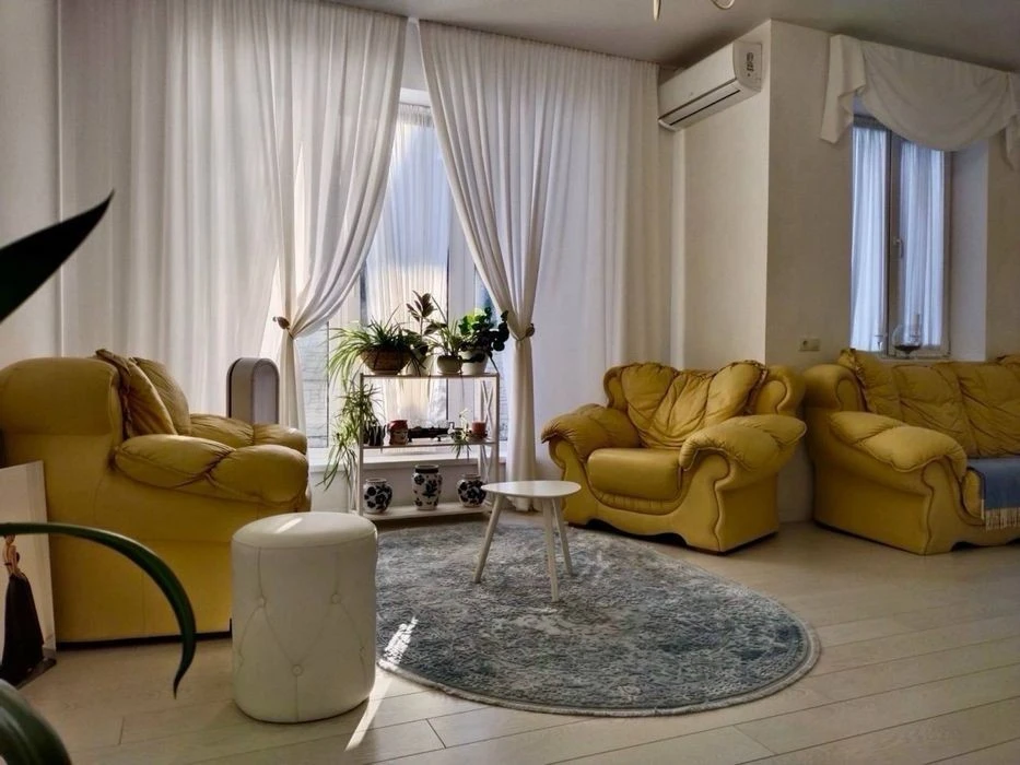 Продаж будинку, 500 м від ст. м. Осокорки!