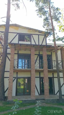 дом, 200.00 кв.м