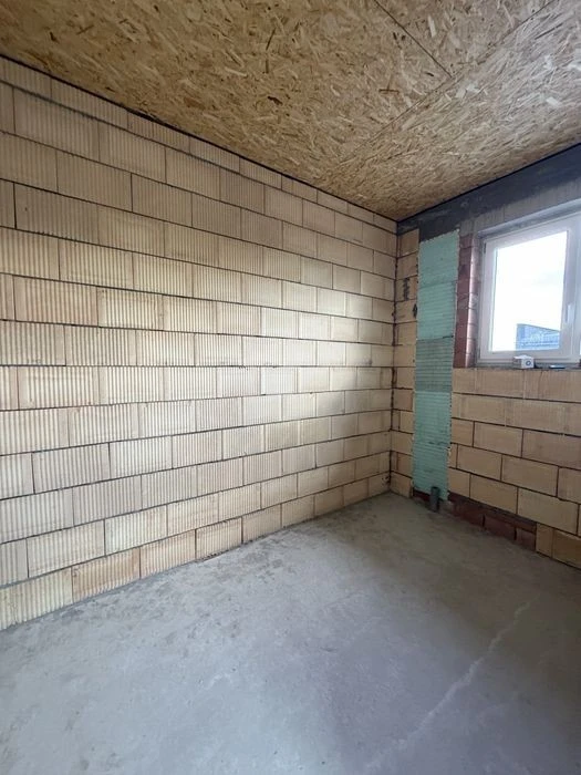 РІДКІСНА ПРОПОЗИЦІЯ | Будинок 180 м² + підвал | Газон | 2.5