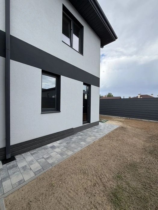 РІДКІСНА ПРОПОЗИЦІЯ | Будинок 180 м² + підвал | Газон | 2.5