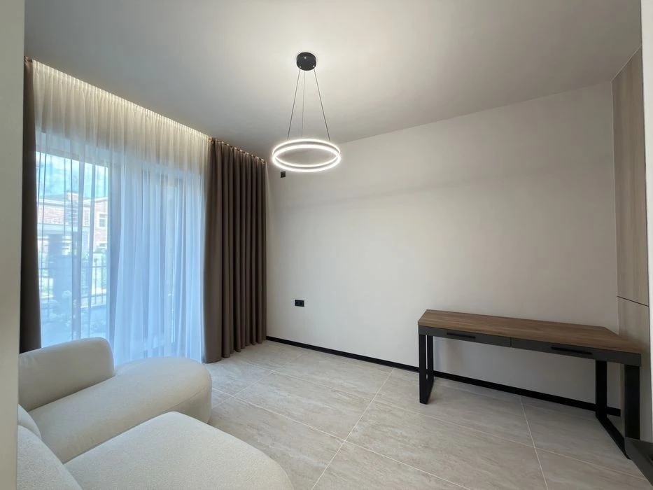 Сучасний будинок 180 м² з ремонтом, меблями та технікою | Га