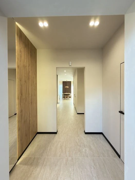 Сучасний будинок 180 м² з ремонтом, меблями та технікою | Га