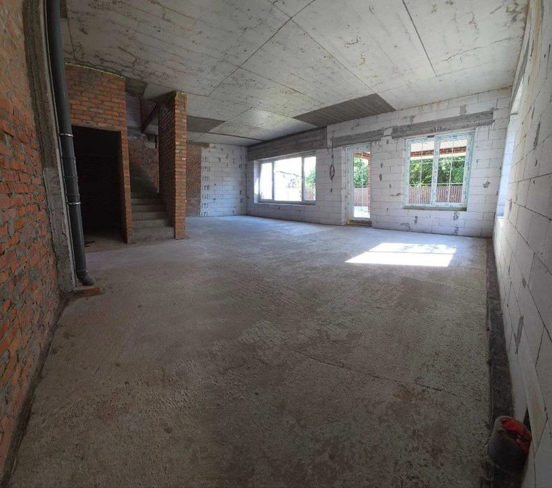 Будинок 210 м² біля метро Осокорки / Славутич | 6 соток | га