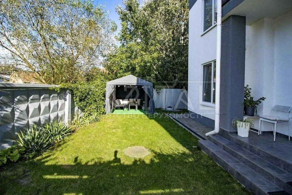 Продаж сучасного дуплексу 150 м² у повній комплектації вул.