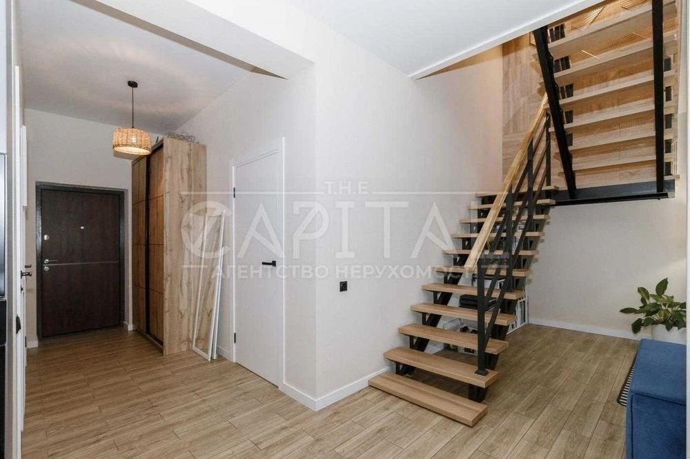Продаж сучасного дуплексу 150 м² у повній комплектації вул.