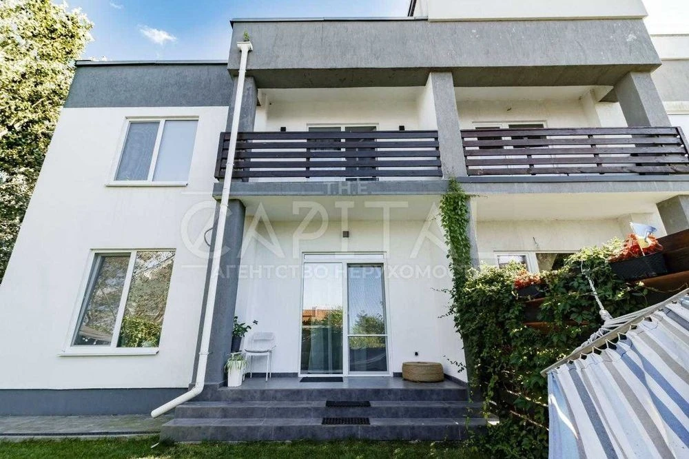 Продаж сучасного дуплексу 150 м² у повній комплектації вул.