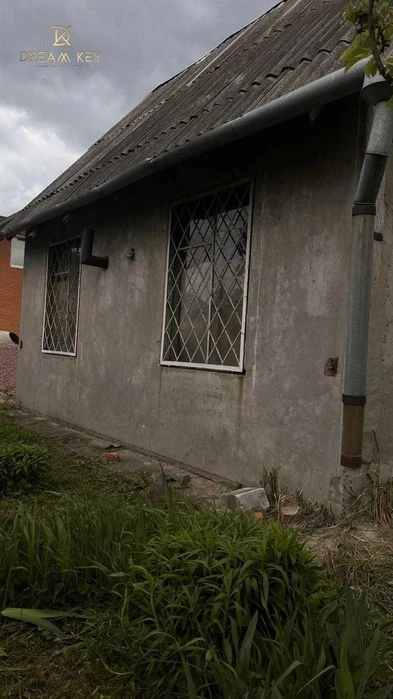 Продам Будинок підзнос в Києві, з ділянкою 6сот Осокорки все