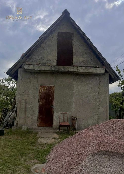 Продам Будинок підзнос в Києві, з ділянкою 6сот Осокорки все