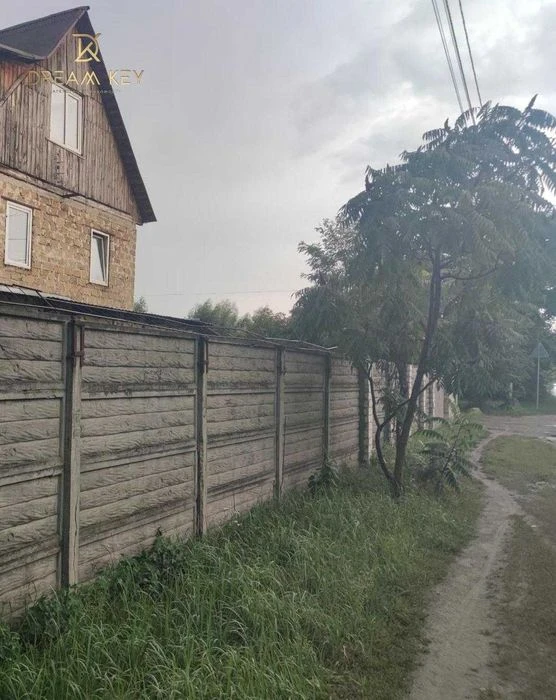 Продам Будинок підзнос ділянка 6сот, бізнес локація вул. Цен