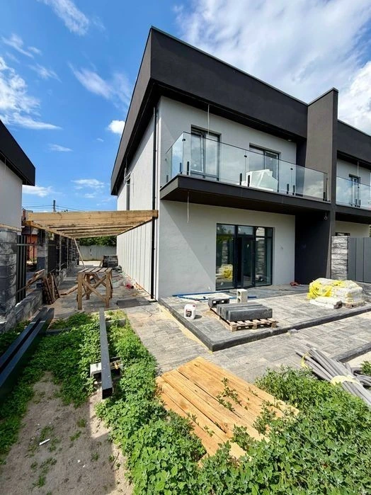 Продаж Дуплекс 130 м² ділянка 3 сот Осокорки Газ 4 км метро