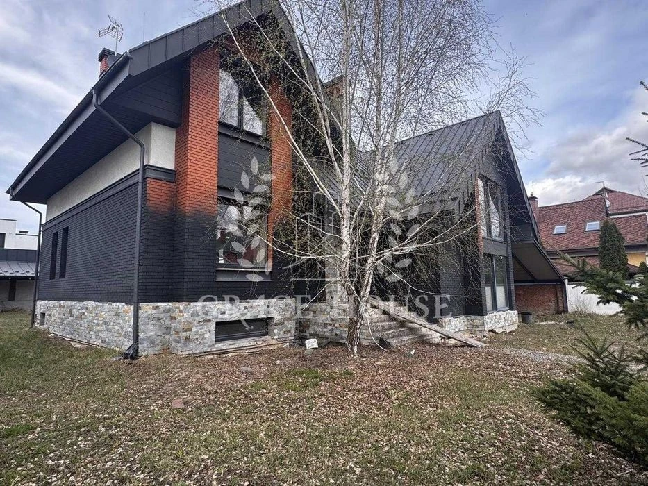 Продаж будинку 390м в КМ Коник Конча-Заспа Коник Віта-Литовс