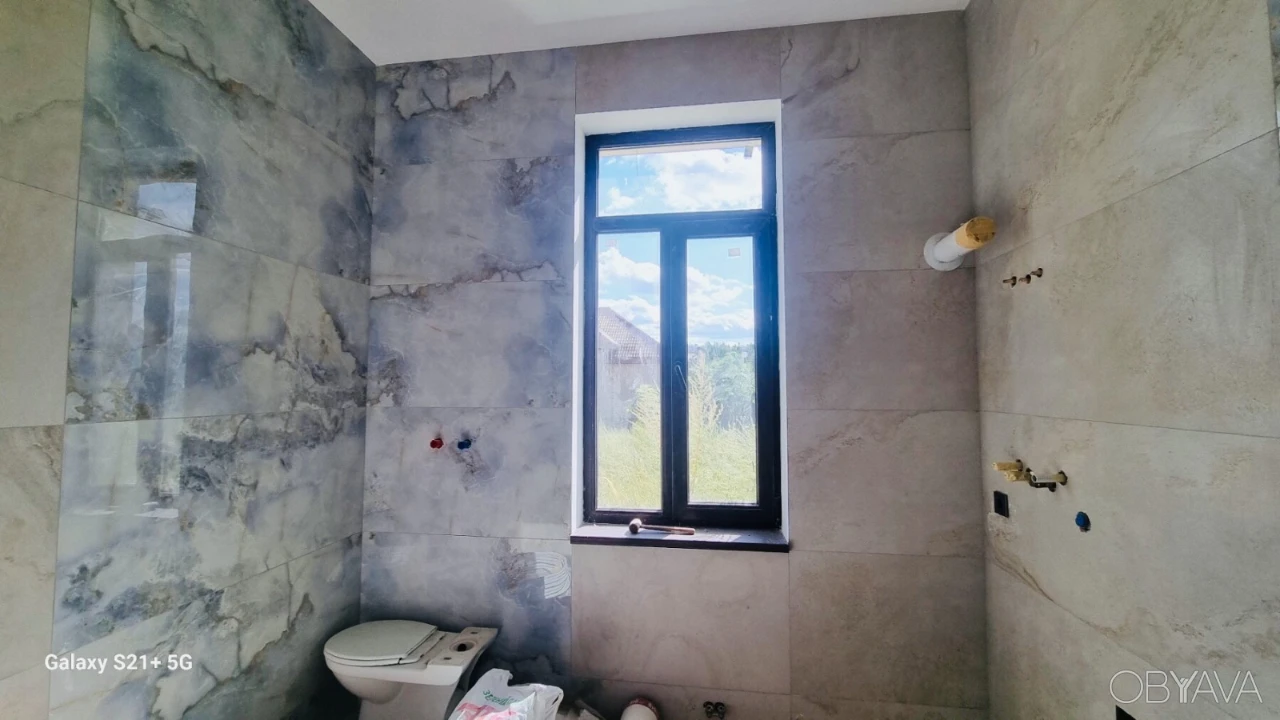 Продам 2 єт.дом 250 кв.м. в КГ Севериновка,Житомирское напра