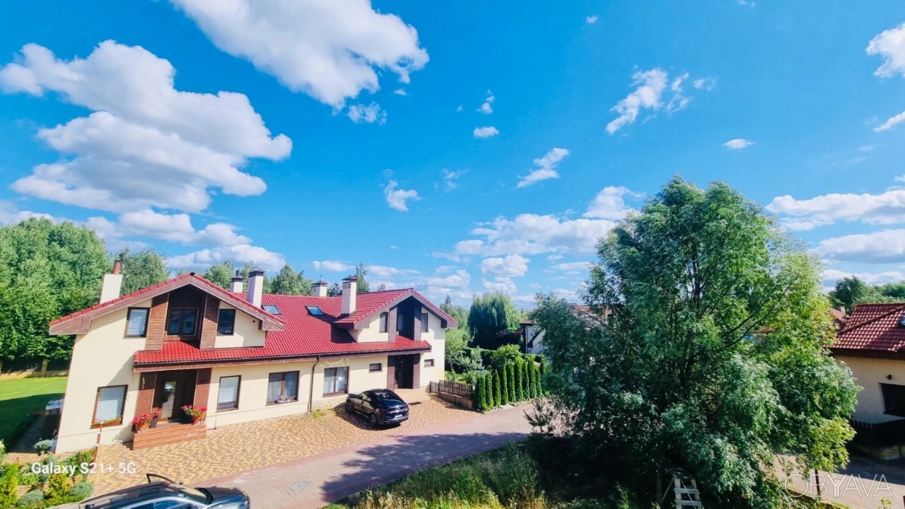 Продам 2 єт.дом 250 кв.м. в КГ Севериновка,Житомирское напра