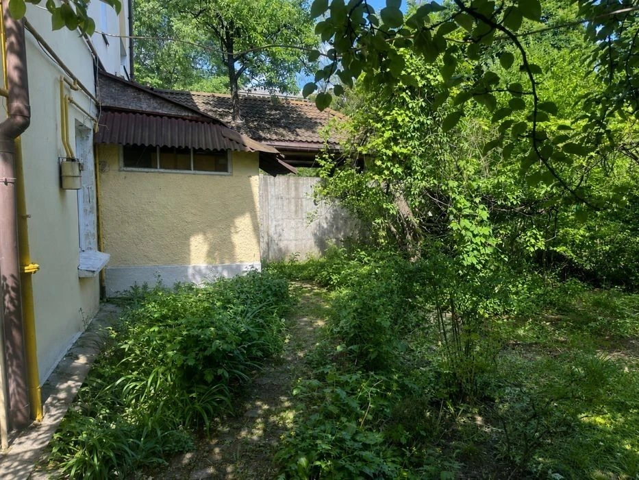 Продаж (продажа) дуплекс, 4 сотки землі, 1/2 будинок (дом) -