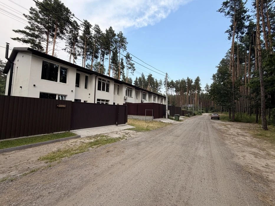 Продам Таун Хаус, Дарницький, Лісова 17, 102м2, Ліс.
