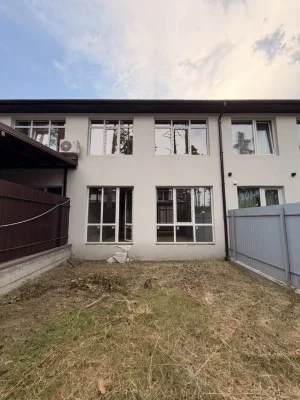 Продам Таун Хаус, Дарницький, Лісова 17, 102м2, Ліс.