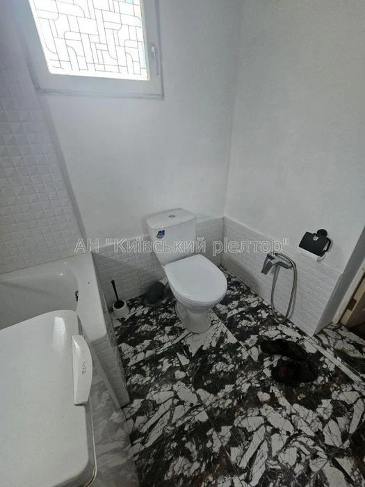 Продаж будинку метро Деміївська, Н. Лотоцької 13. Без комісі