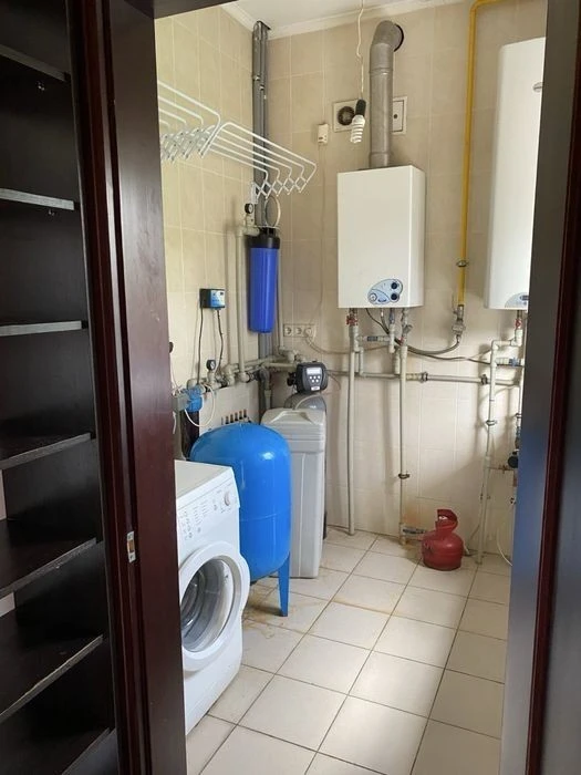 Продам таунхауз (180 м ) с камином, сауной, подвалом-бомбоуб