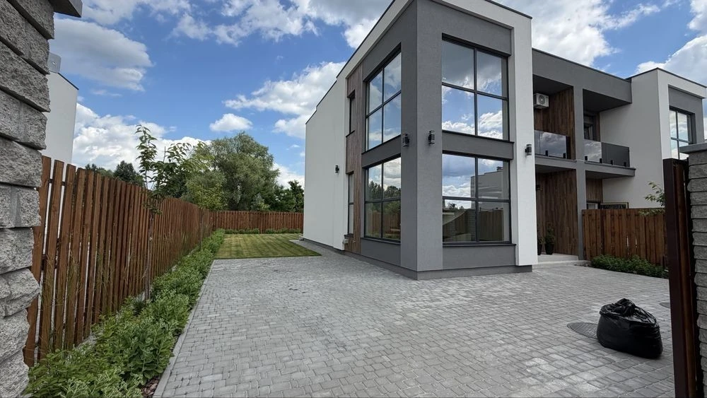 Продам вишуканий новий дуплекс з ремонтом 7 км від метро Осо