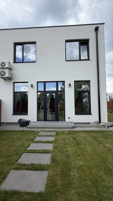Продам вишуканий новий дуплекс з ремонтом 7 км від метро Осо
