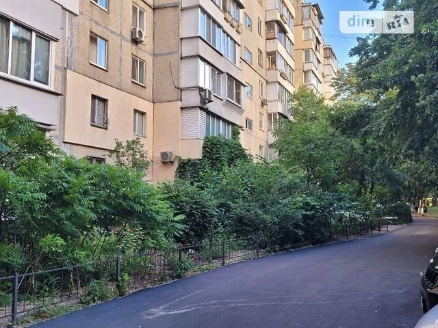 Sale of 3-room apartment 72 sq. m on Beresteyskyi Avenue 127 • ID