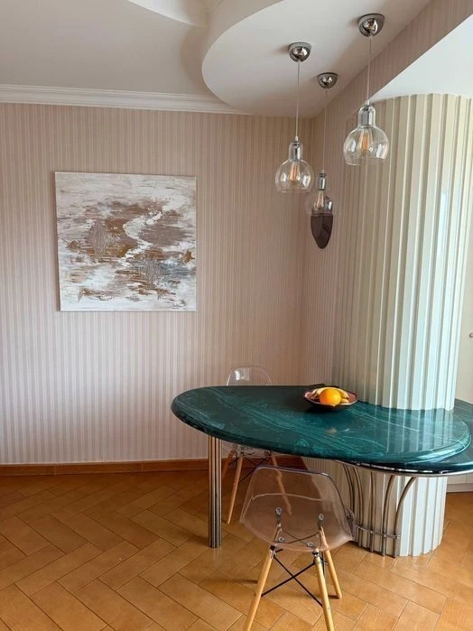 VIP apartment for sale, Velyka Zhytomyrska Peyzazhna Alley, center K