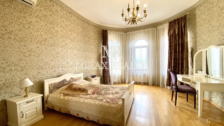 Продаж будинку 300 м #178; ділянка 6 сот камін веранда Київ