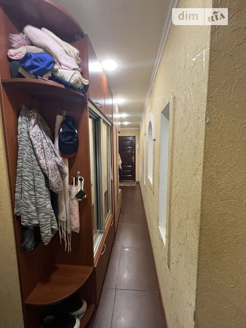 Room for sale 61.3 sq. m. on Kubanskaya Ukrainy str. 28 • ID