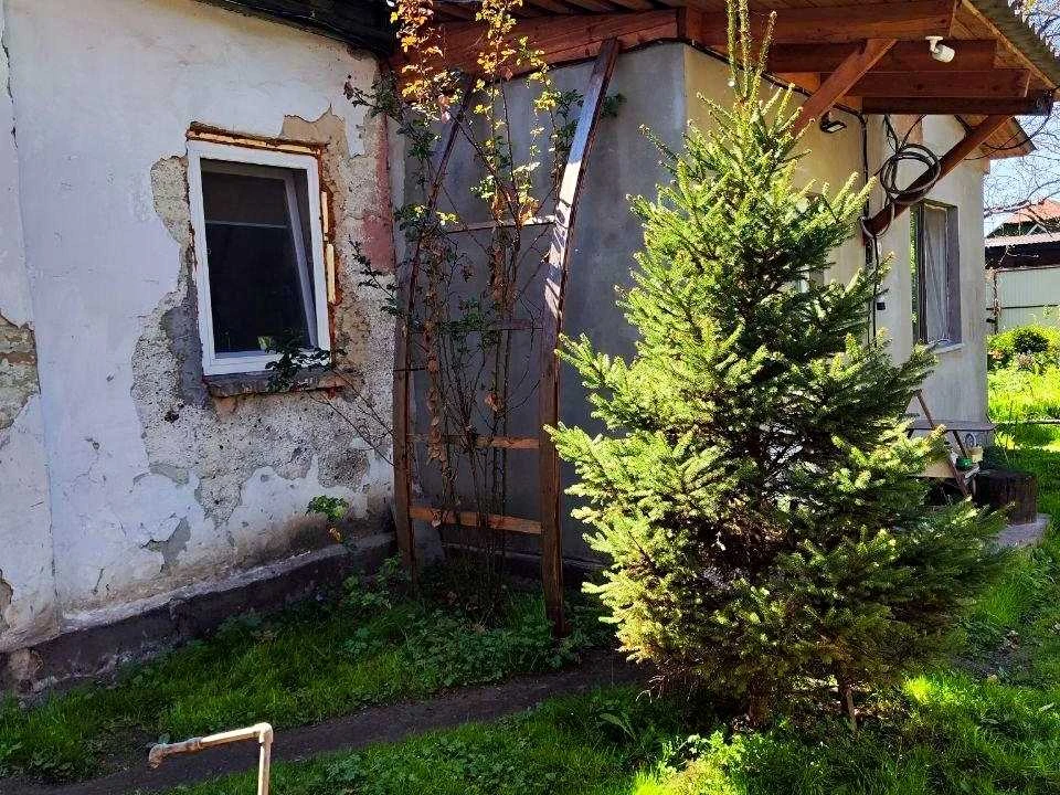 Будинок. Київ, Затишна вул.