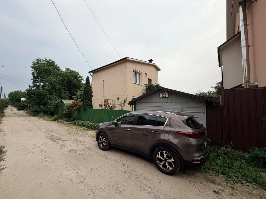 Продаж будиинку Осокорки, озеро Мартишів