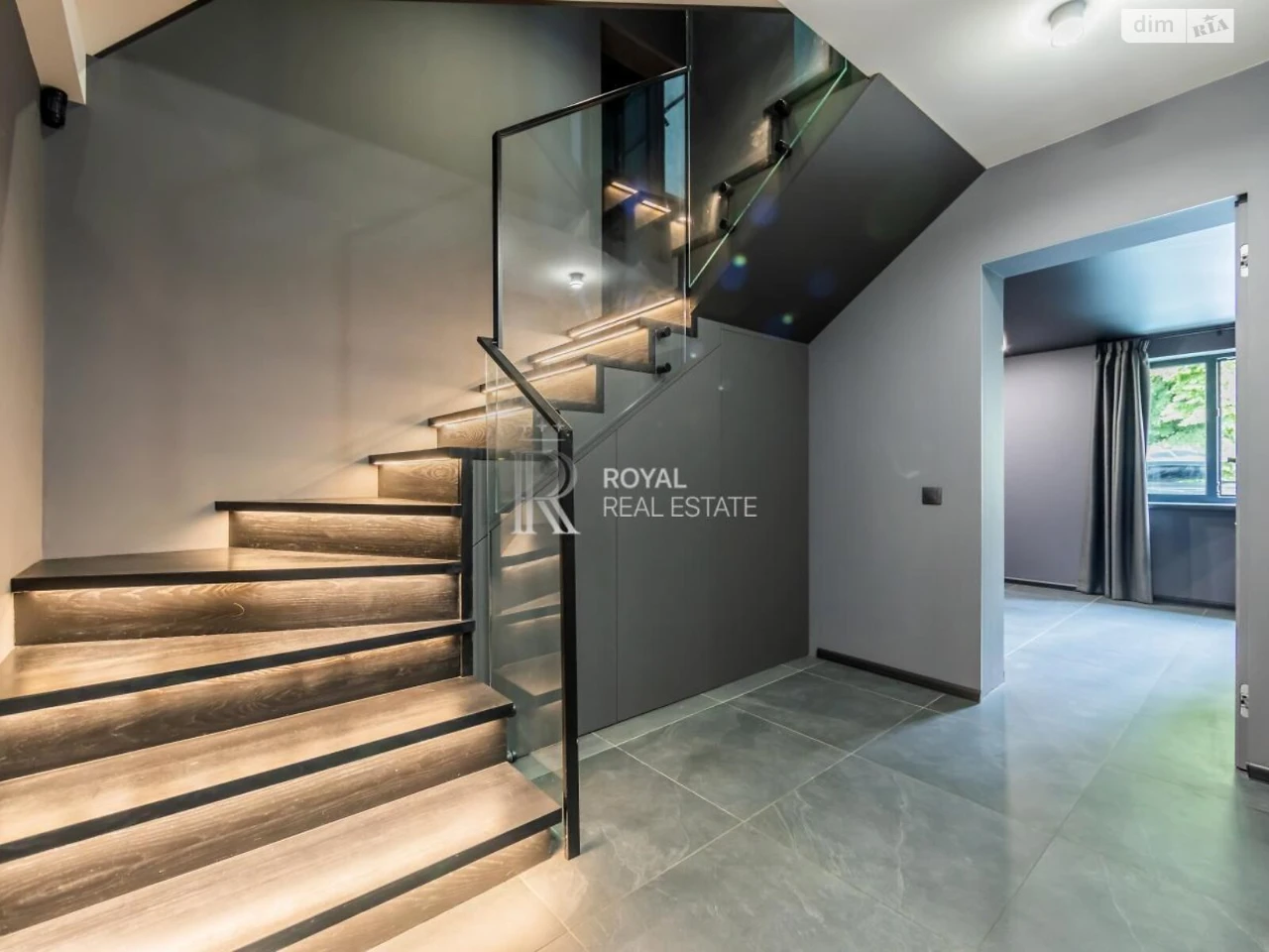 Продаж Таунхаус