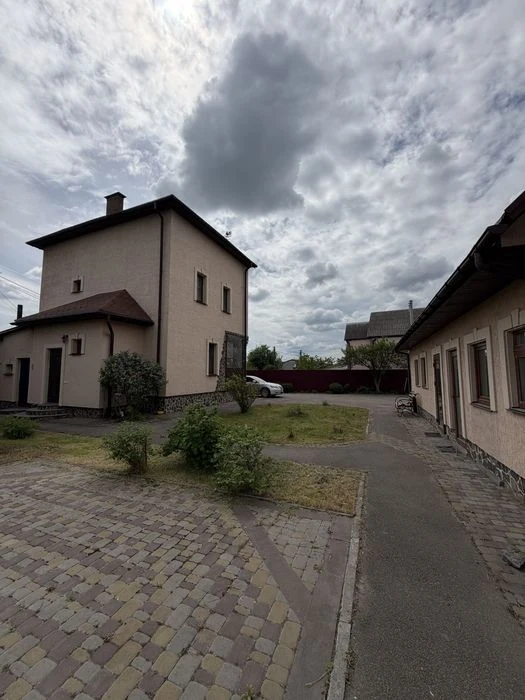 Продажа приватного будинку в Киеві, дарницький район