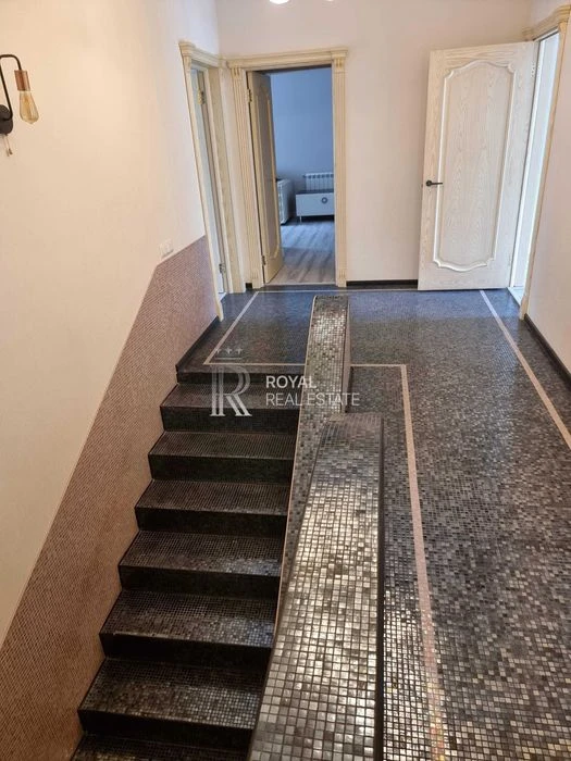 Продаж Будинок 6к 467м2 вул. Павла Загребельного Печерськ Ки
