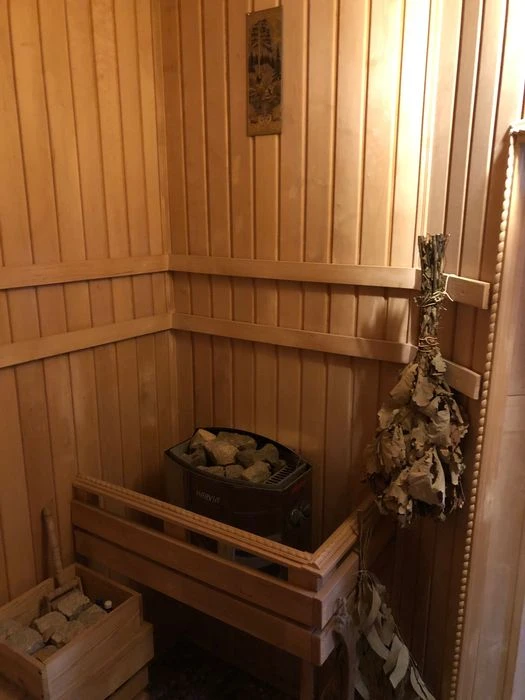 Продам будинок з укриттям у м. Київ біля Десни