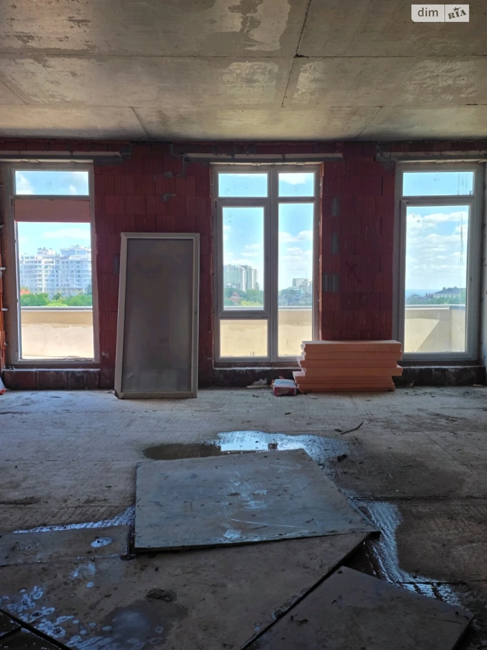 Продажа квартир Приморский.