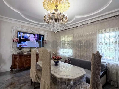 Будинок. Київ, Володимира Брожка вул. (Кіровоградська)