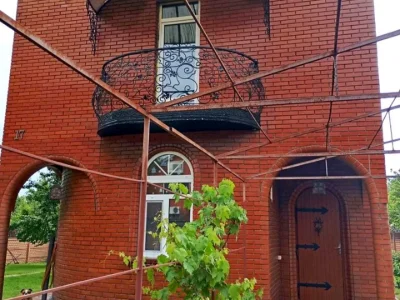 Будинок. Київ, Садова вул.