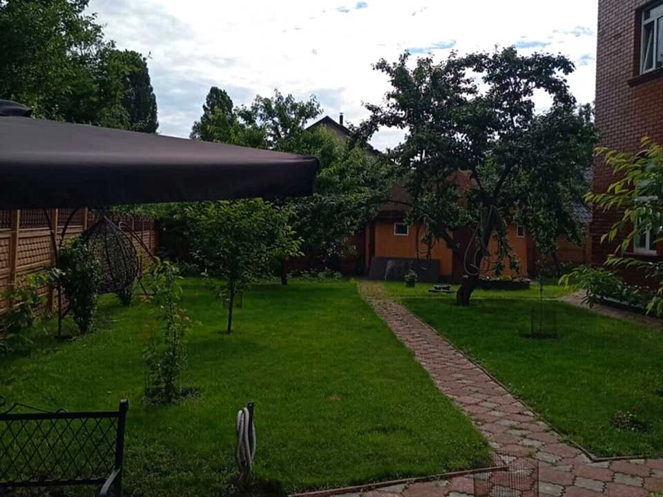 Будинок. Київ, Садова вул.