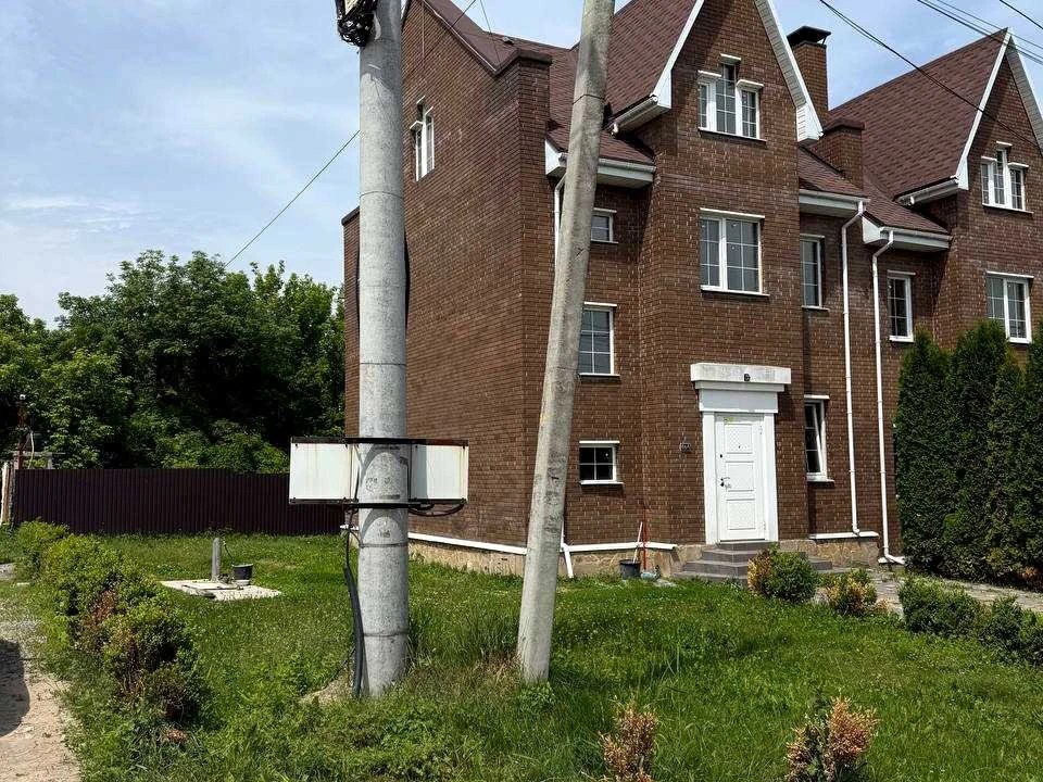 Будинок. Київ, Лауреатська вул., 86 А