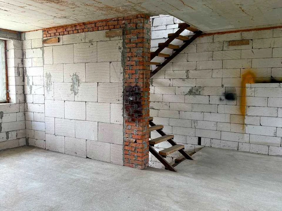 Будинок. Київ, Лауреатська вул., 86 А