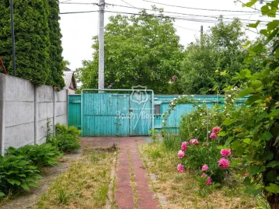 Будинок. Київ, Соснова вул.