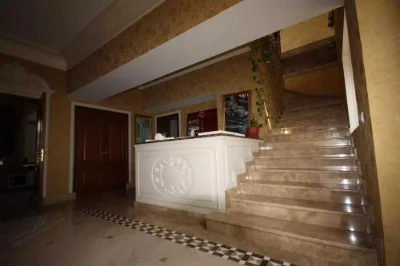 Продам 3-поверховий будинок з унікальним ремонтом, вул. Садо