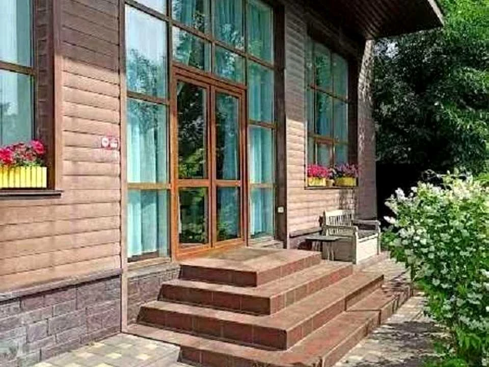 Будинок. Київ, 14-та Садова вул.