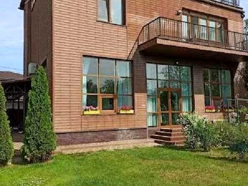 Будинок. Київ, 14-та Садова вул.